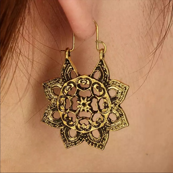 • Stephanie • Boho Mandala Earrings - Picture 1 of 5